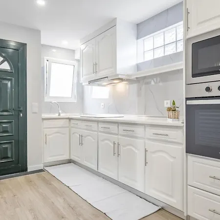 Upland Ii By Madeira Sun Travel *