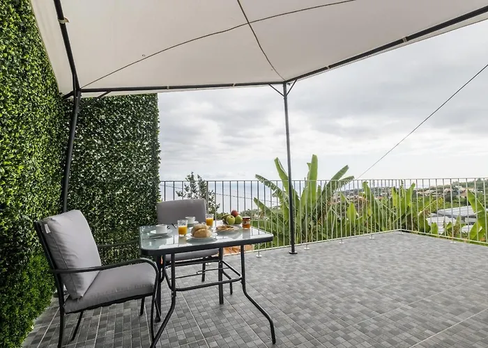 Upland Ii By Madeira Sun Travel 蓬他达维托亚